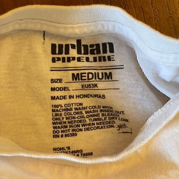 NWOT Urban Pipeline Boys Medium Tee  - Picture 3 of 3